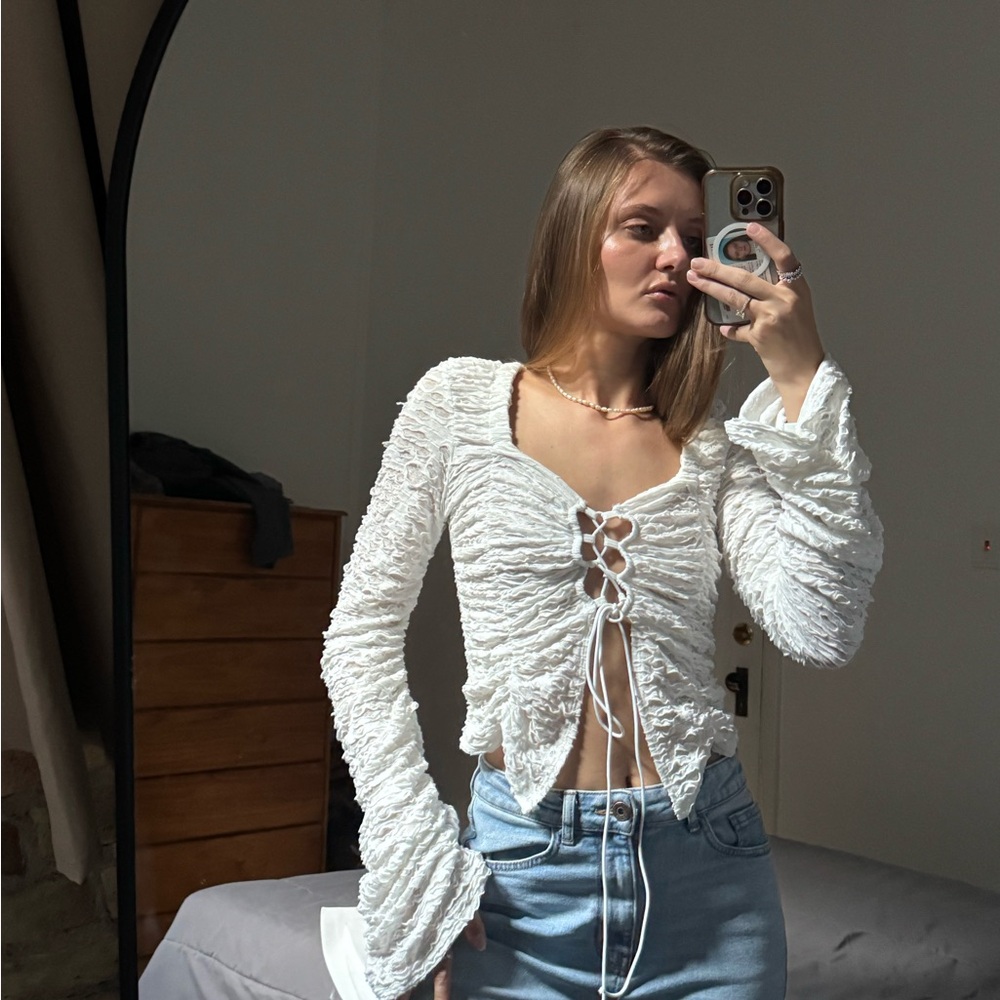 Elegant White Ruched Women's Top